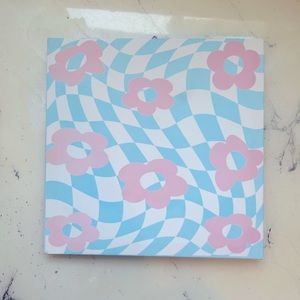 i’m selling because i’m redoing my room and it just doesn’t match